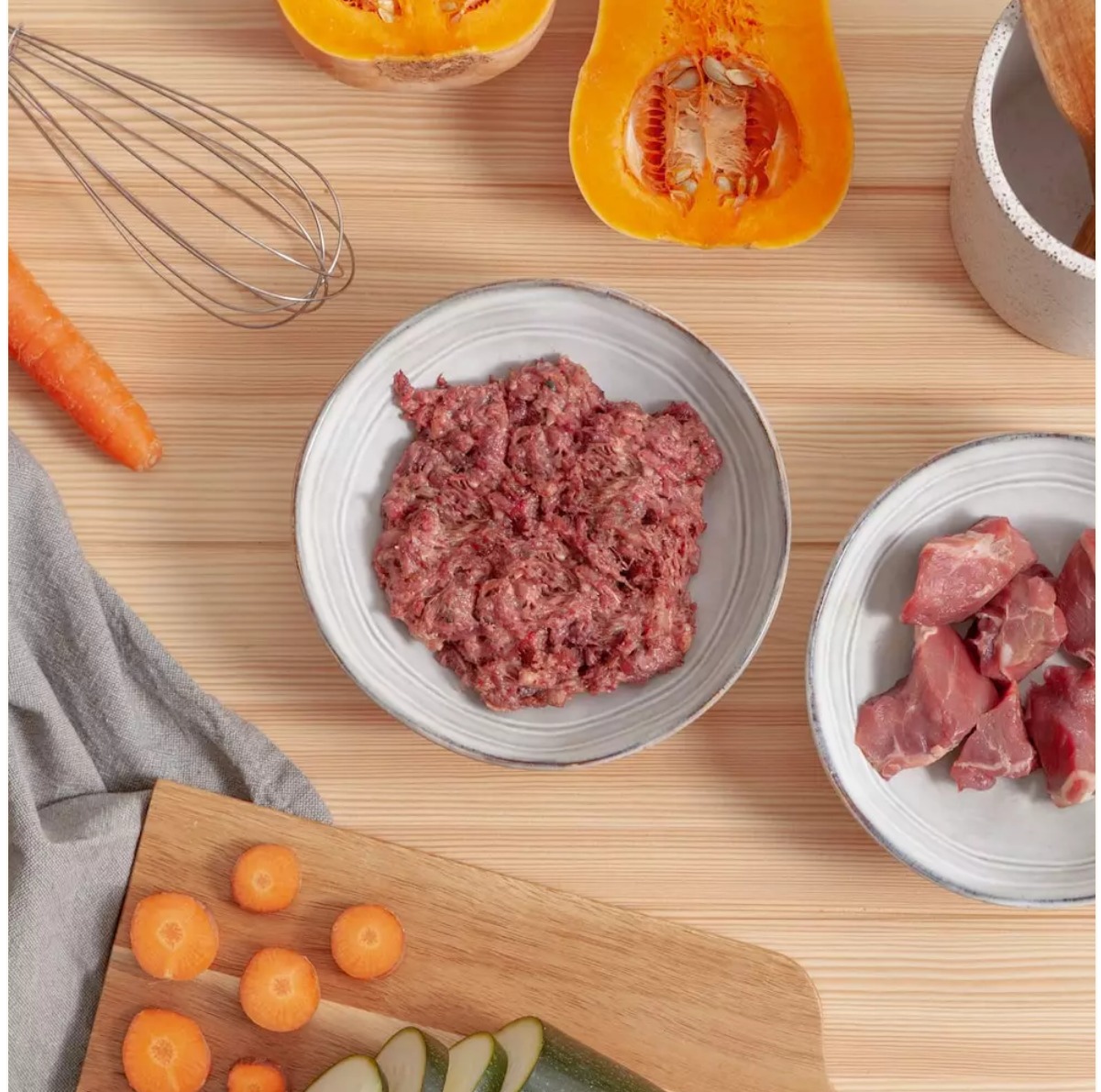 MENU COMPLETO BARF DE TERNERA CON VERDURAS FRESCAS - WILD BALANCE - Imagen 2